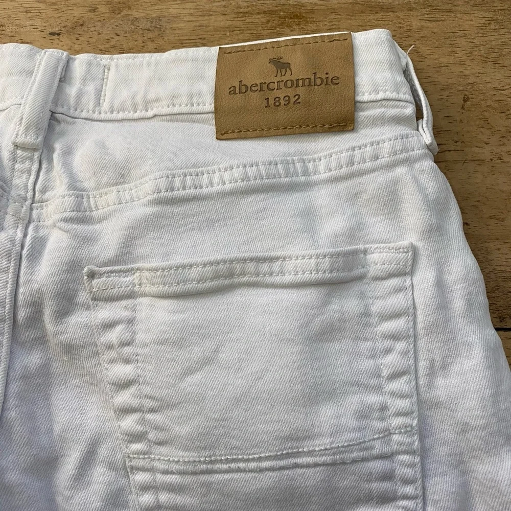 Abercrombie Kids Sz 15/16 White Denim Distressed Jean Shorts‎